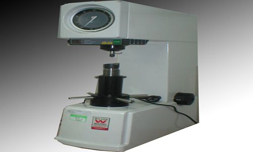 Rockwell hardness tester